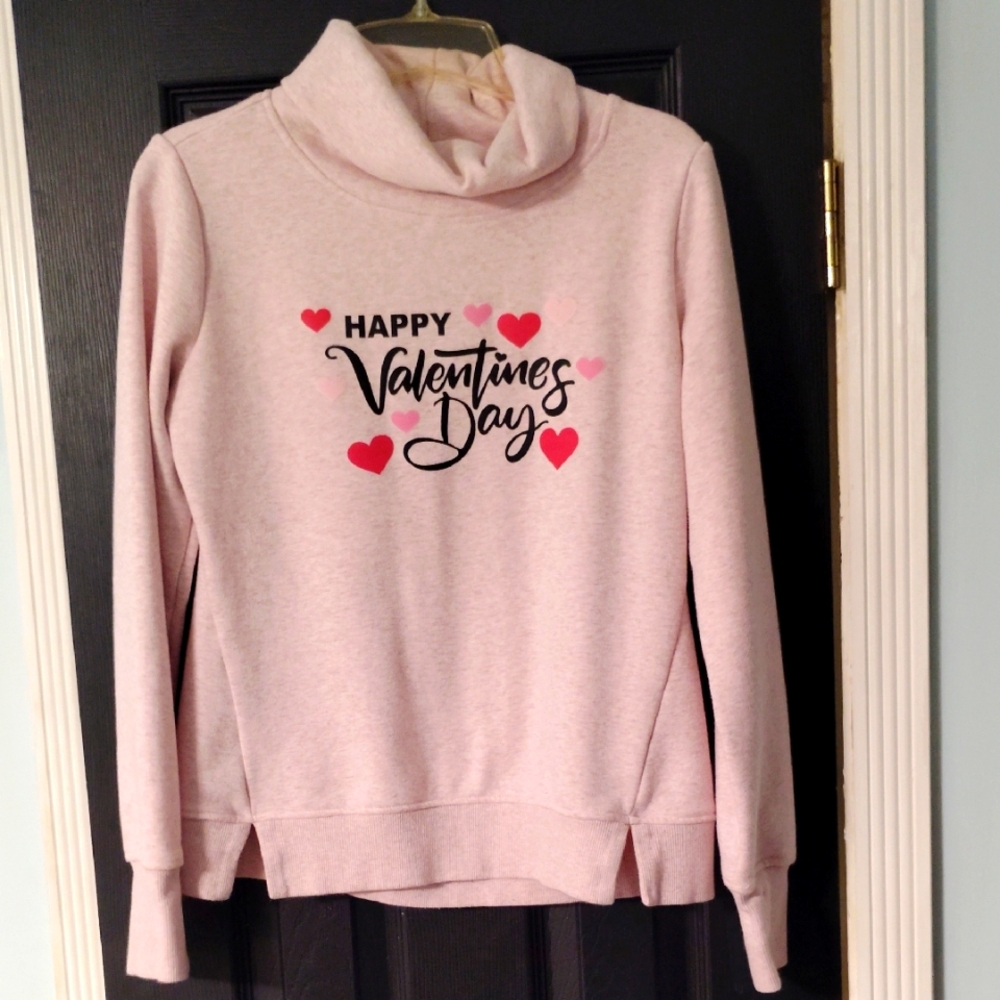 HAPPY VALENTINE'S DAY WOMEN'S TURTLENECK SWEATSHIRT SIZE MEDIUM
